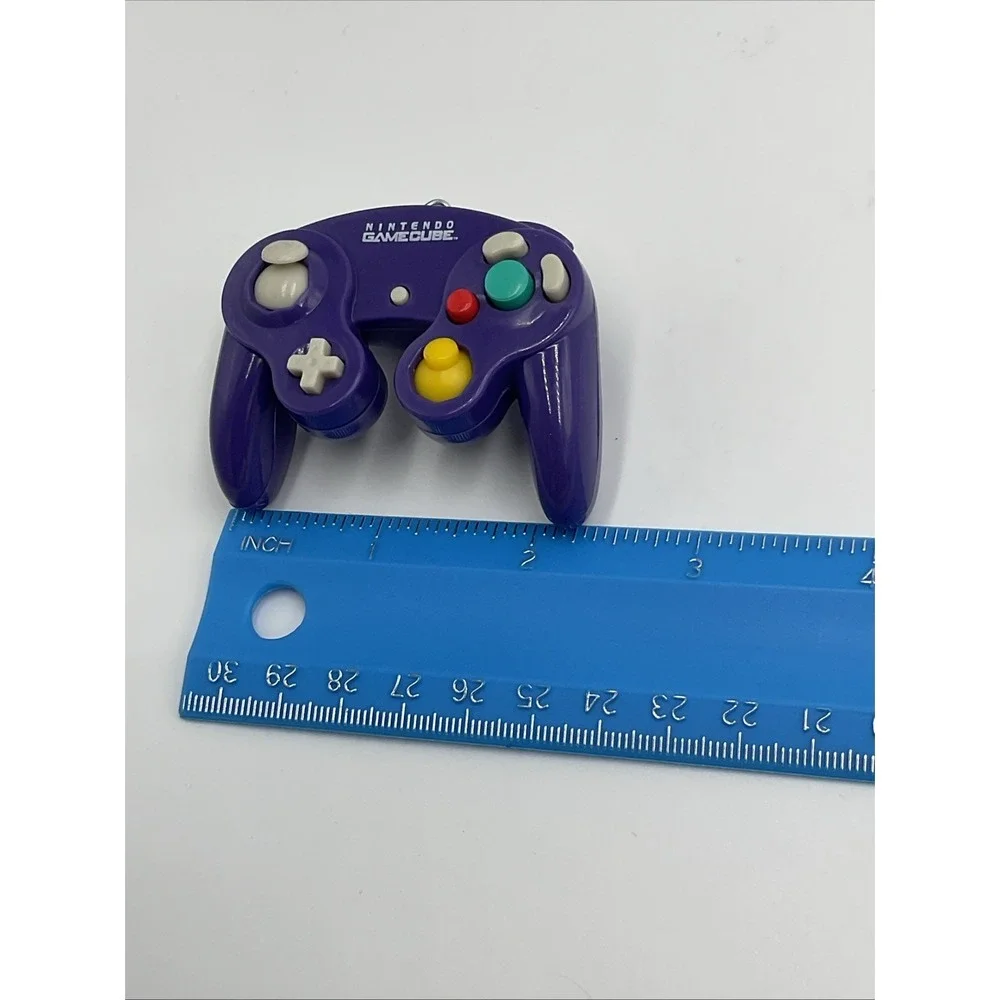 Purple GameCube Controller Keychain Paladone Nintendo Backpack Buddies Bag Clip